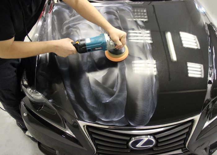 Versatiile Car Polishing Dubai